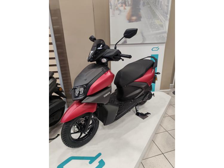 YAMAHA RayZR 125