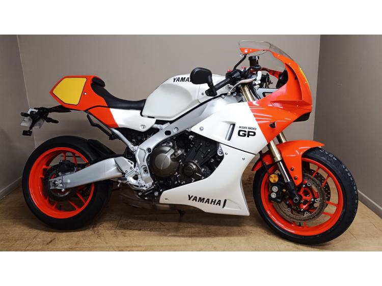 YAMAHA XSR 900 GP