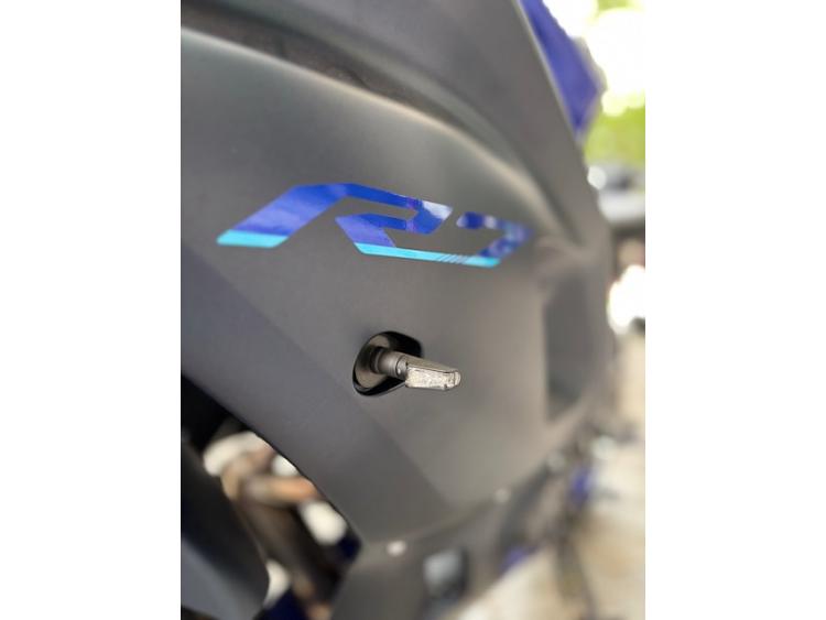 YAMAHA YZF-R7 