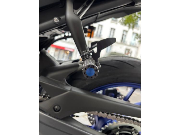 YAMAHA YZF-R7 