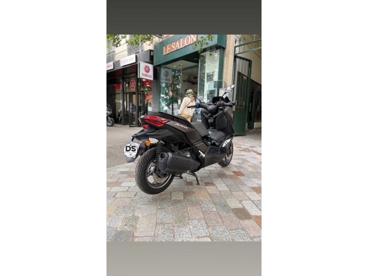 YAMAHA XMAX 300 Tech Max