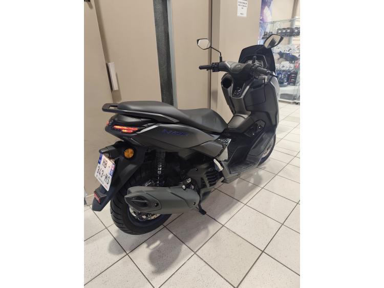 YAMAHA NMAX 125