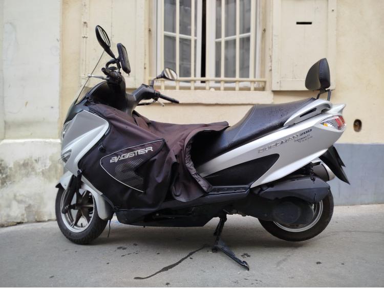 SUZUKI BURGMAN 200