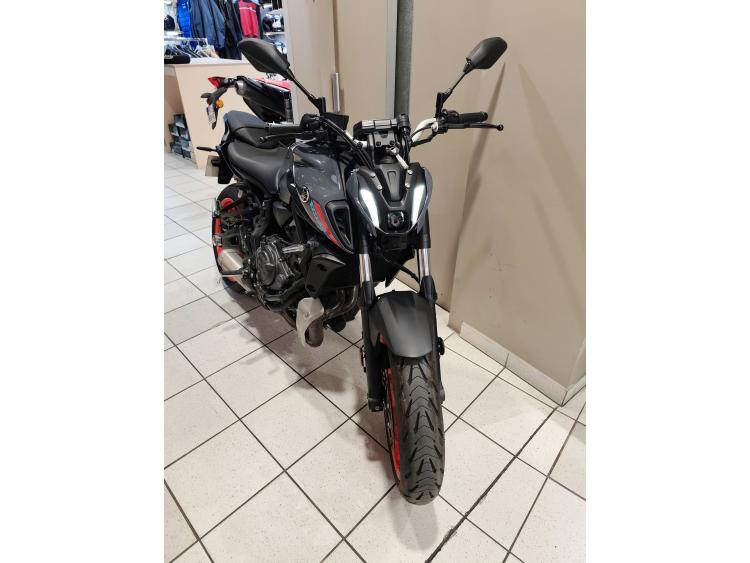 YAMAHA MT-07