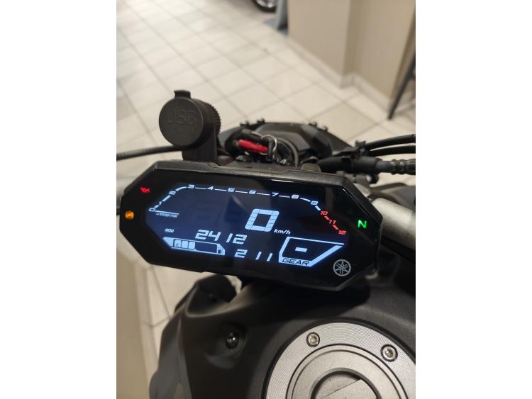 YAMAHA MT-07