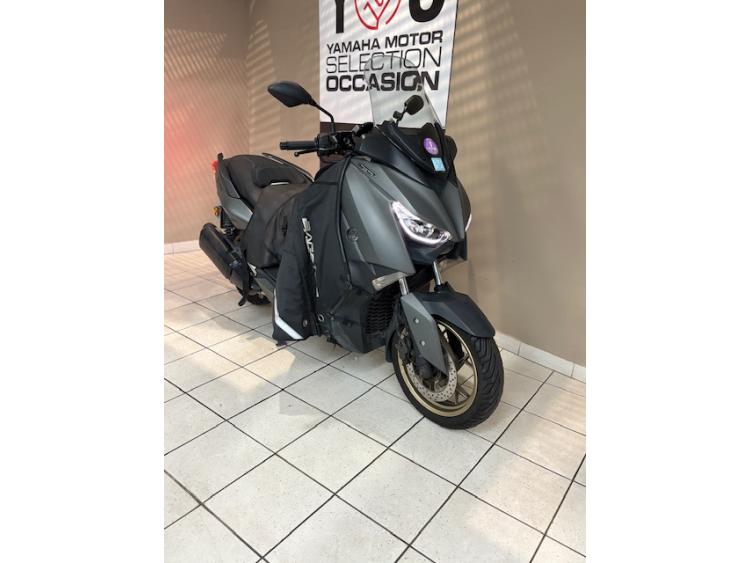 YAMAHA XMAX 300 Tech Max