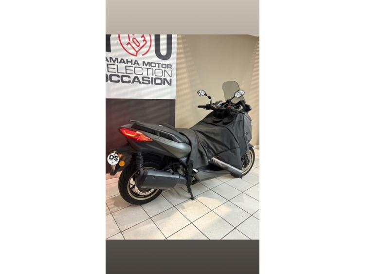 YAMAHA XMAX 300 Tech Max