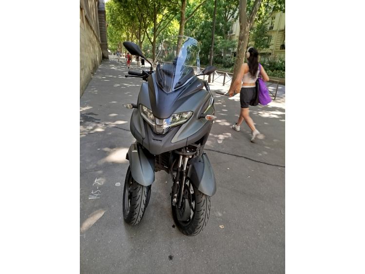 YAMAHA TRICITY 300